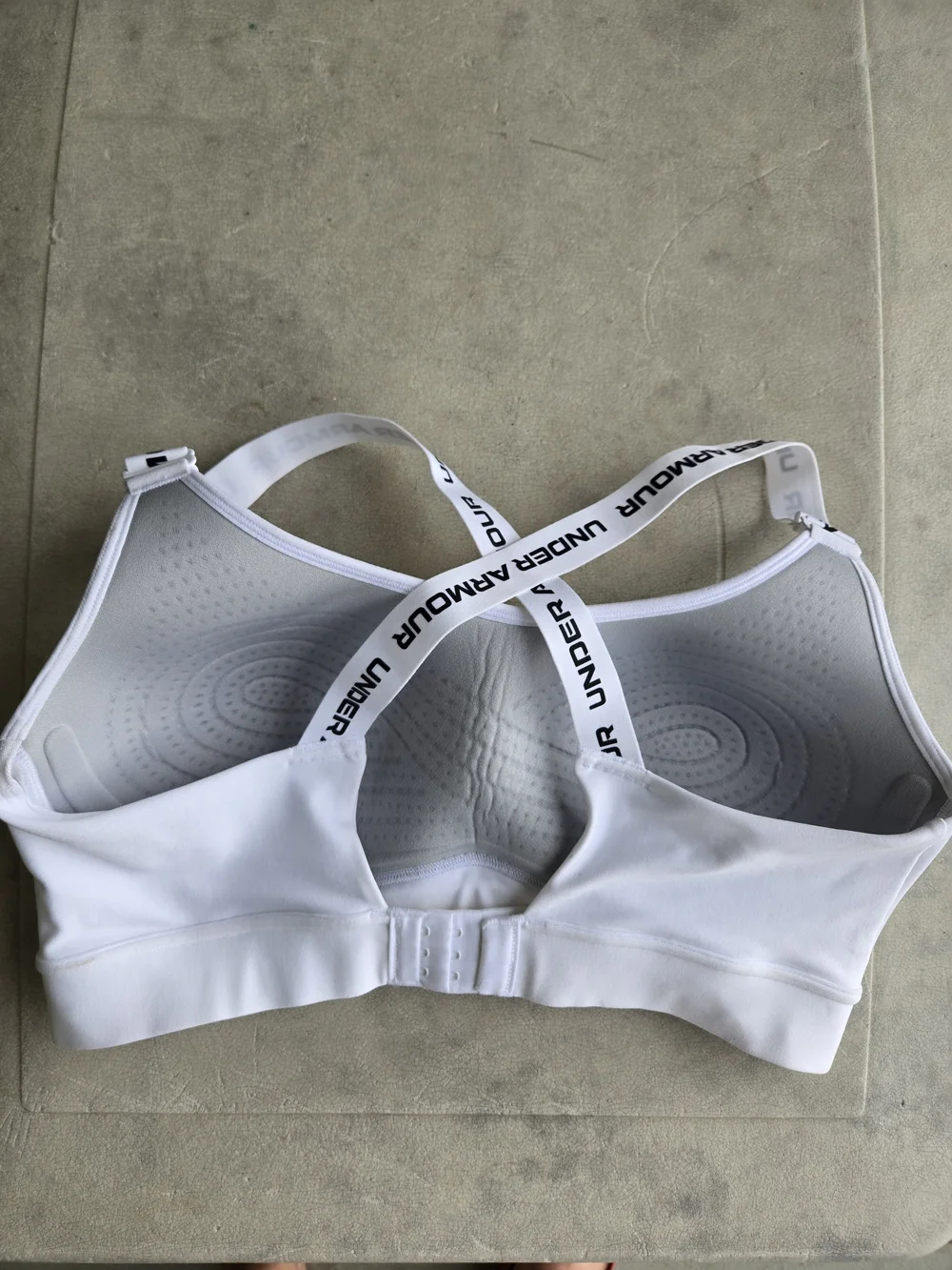 Under Armour Sports Bra White Crisscross Logo Sports Bra Size L